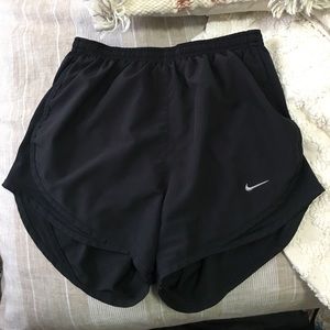 XS Nike pros